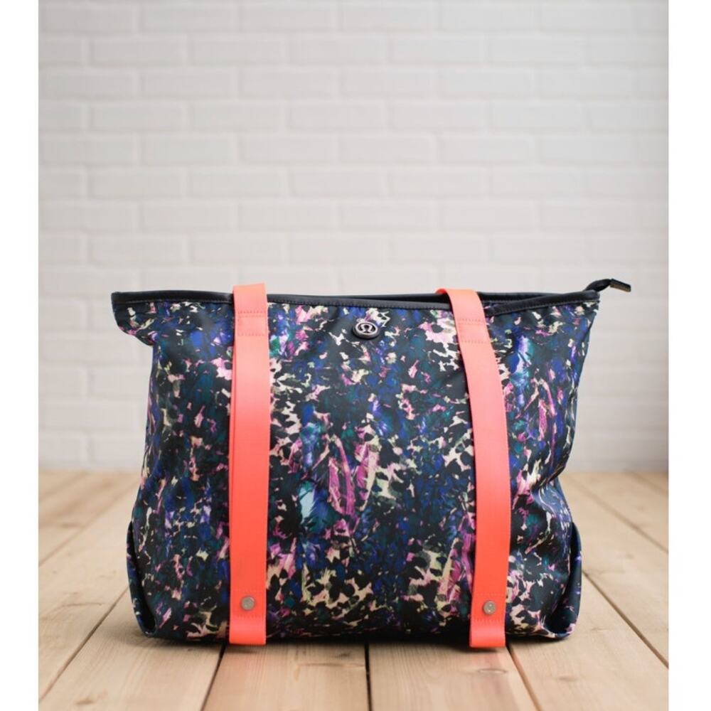 Lululemon Floral Print Tote Bag Pink Straps Gym Travel Beach Bag